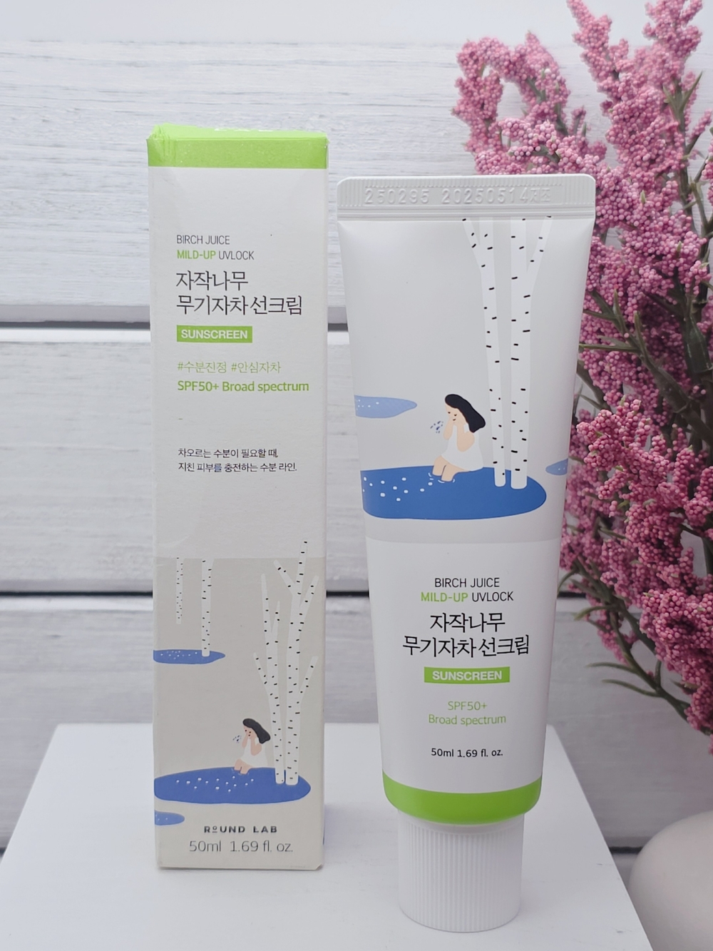 Round Lab Birch Juice Mild-Up UV Lock Sunscreen Spf50+
